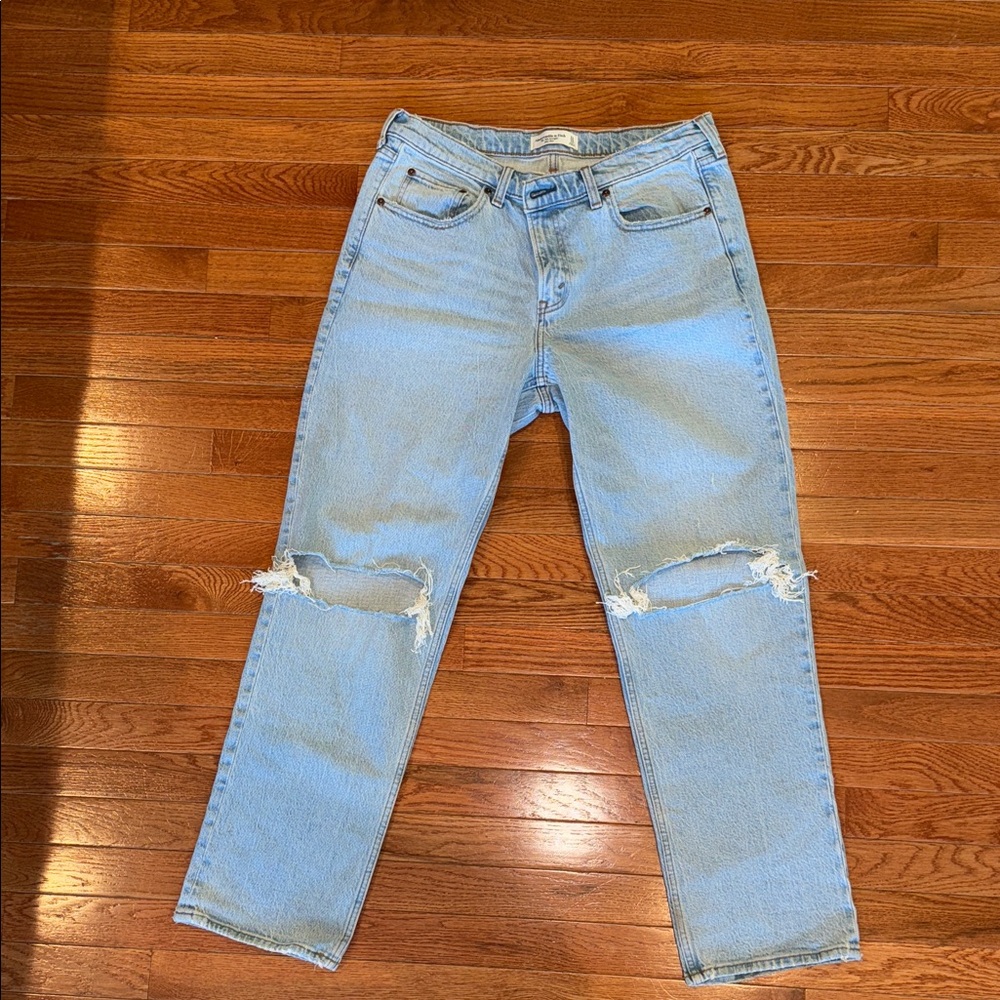 Abercrombie & Fitch Light Blue 90’s straight mid rise